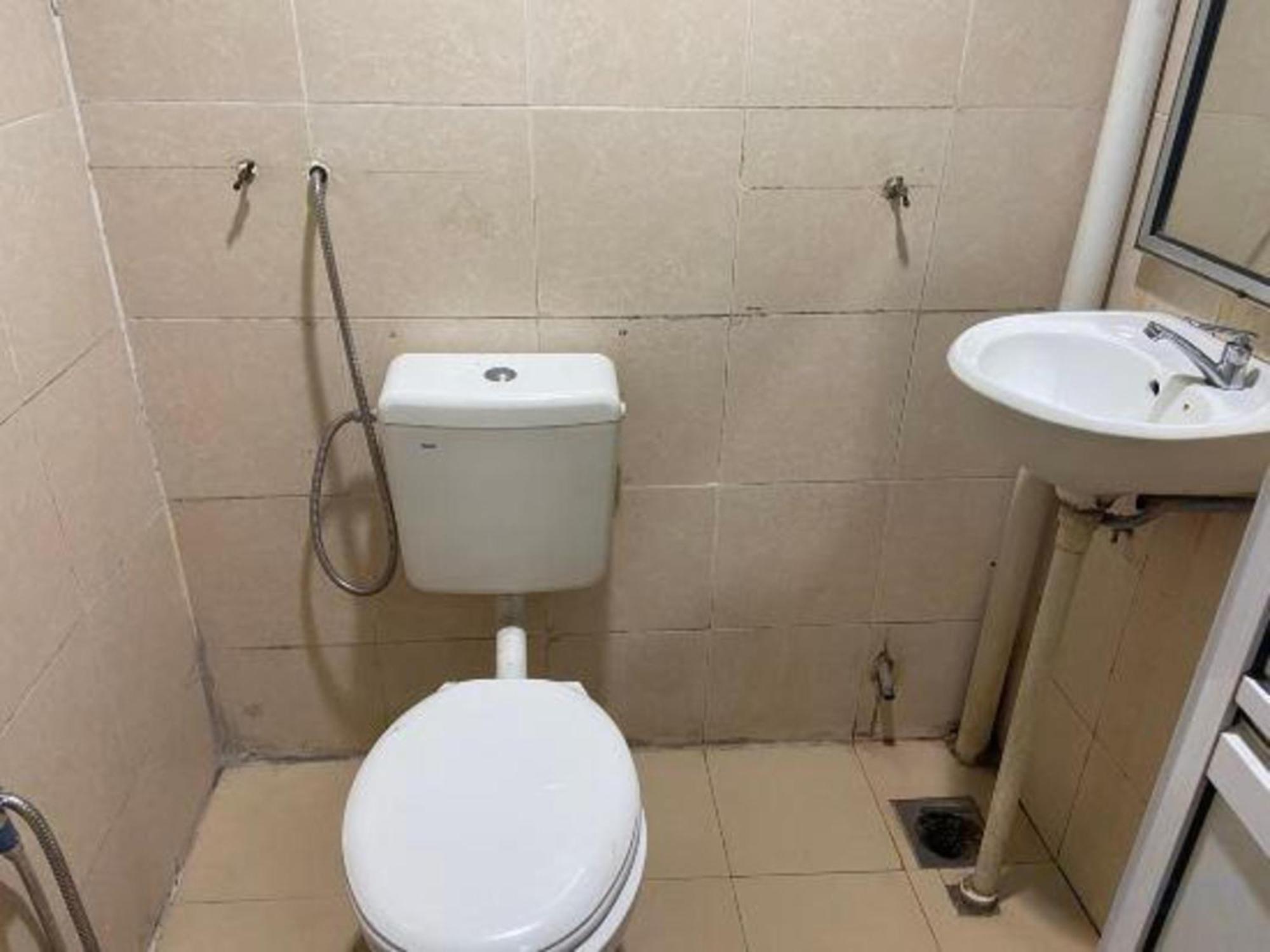 Oyo 91065 Hotel De Anjung Muadzam Shah Dış mekan fotoğraf