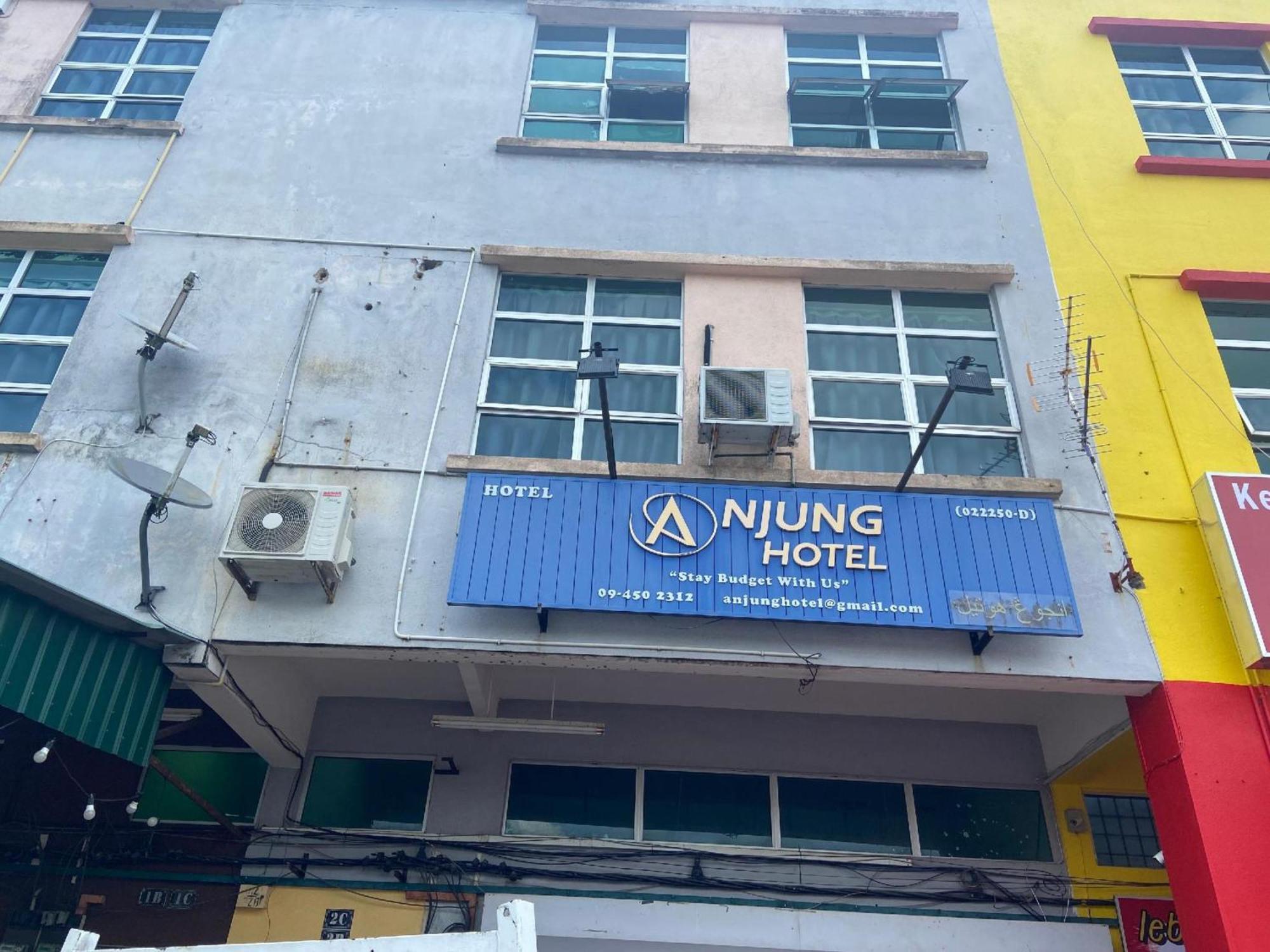 Oyo 91065 Hotel De Anjung Muadzam Shah Dış mekan fotoğraf