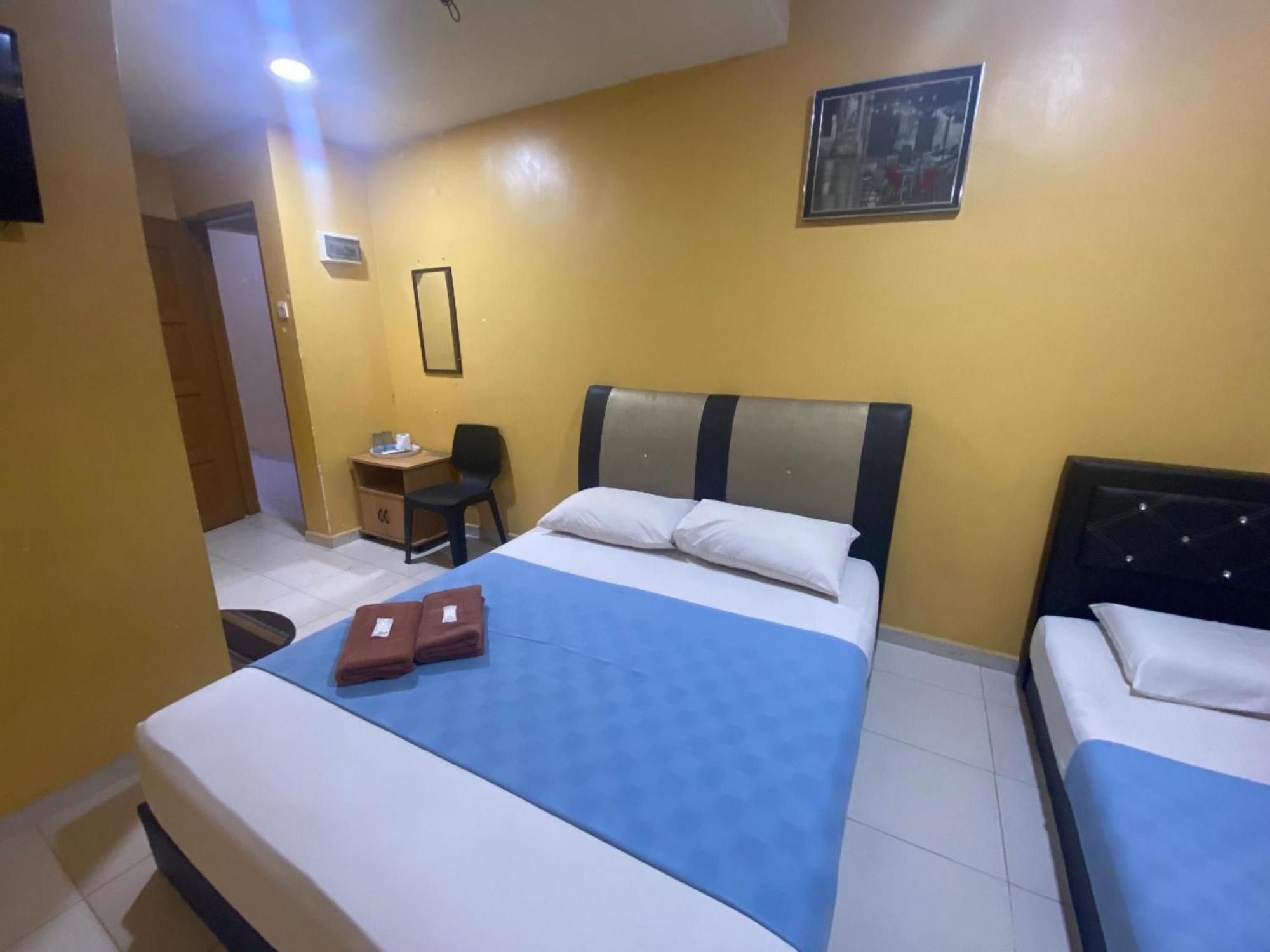 Oyo 91065 Hotel De Anjung Muadzam Shah Dış mekan fotoğraf